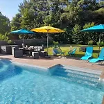 Bed & Breakfast Dans Un Ecrin De Verdure