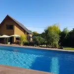 Dans Un Ecrin De Verdure Bed & Breakfast