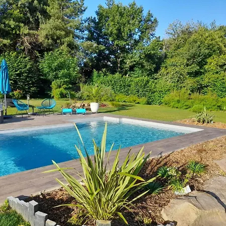 Dans Un Ecrin De Verdure 3* Angrie