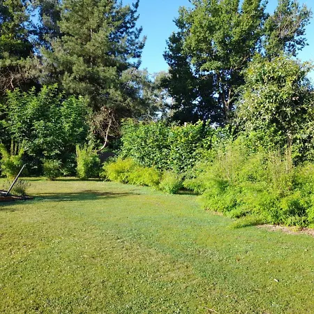 Dans Un Ecrin De Verdure فندق مبيت وإفطار