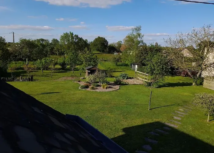 Dans Un Ecrin De Verdure Angrie