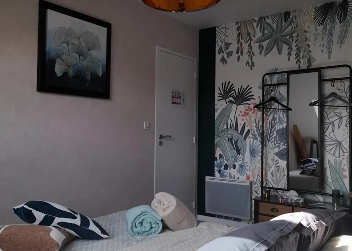 Dans Un Ecrin De Verdure Angrie